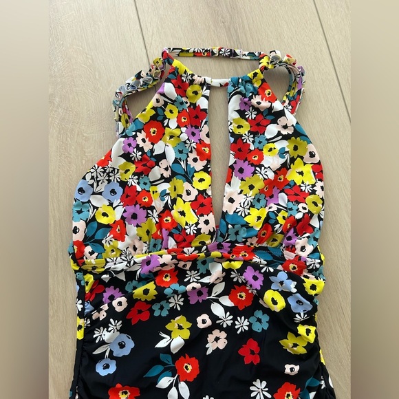 Anne Cole Women's Size 6 Ditsy Floral High-Neck One-Piece Swimsuit Black - Picture 4 of 10